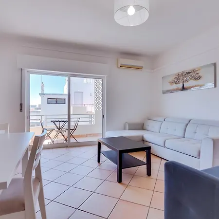 Vale Do Farol Cozy Retreat Apartment *